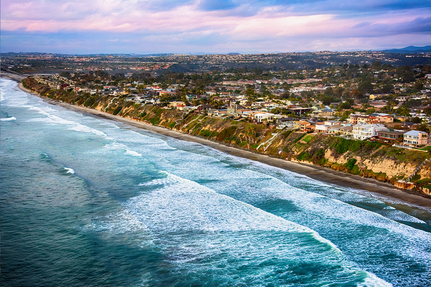 The coastal cliffs and oceanfront homes of Leucadia in Encinitas